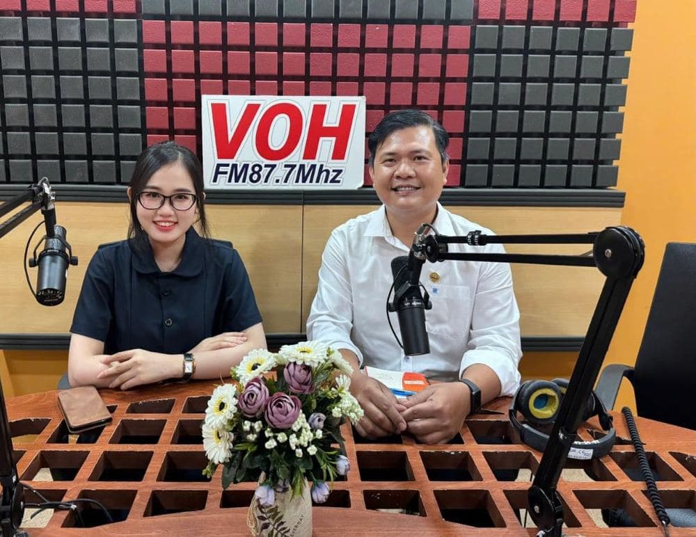 Lawyer Nguyen Tan Dam at VOH radio